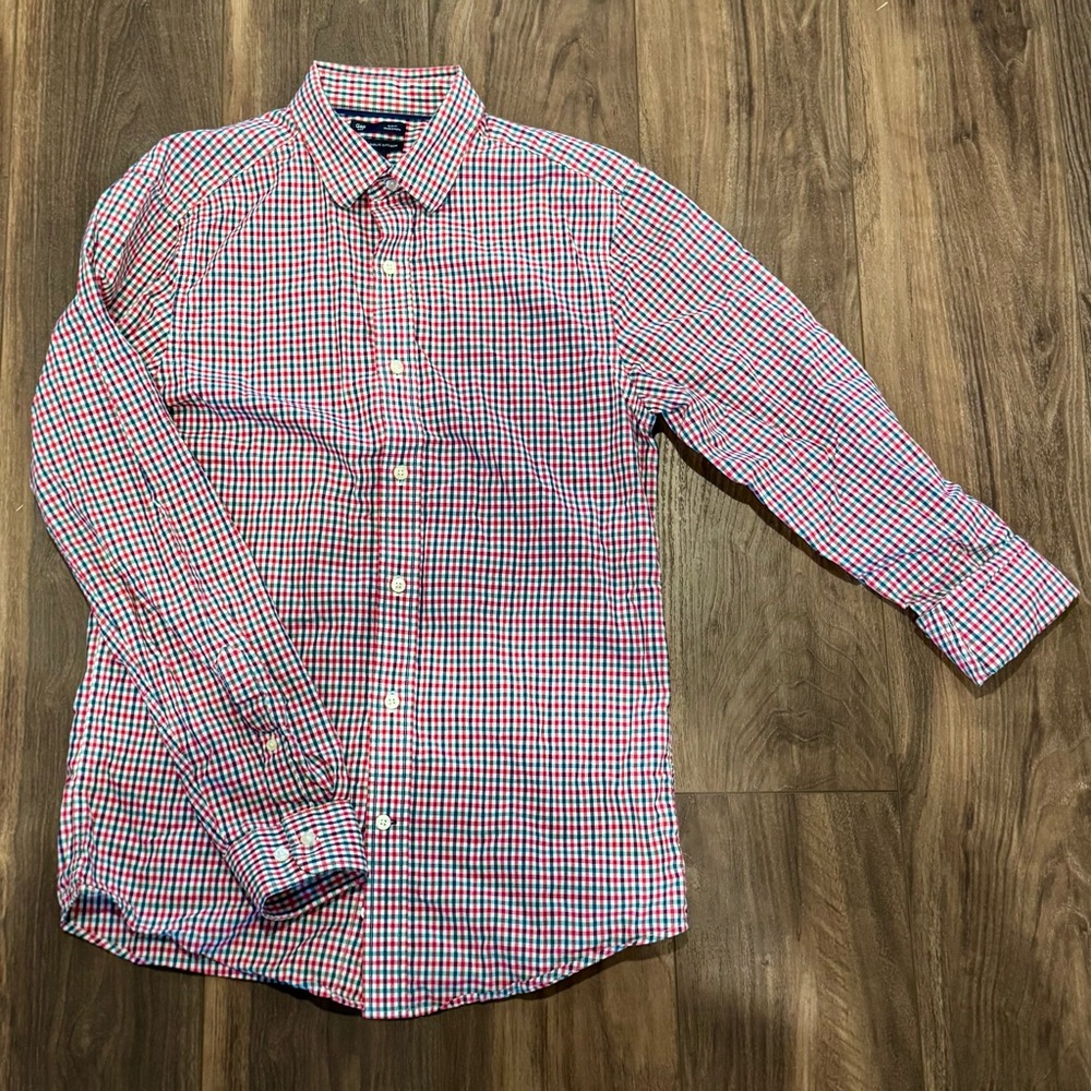 GAP Men's Medium Slim Fit Red, Green, Blue and White Checkered Button Down Shirt